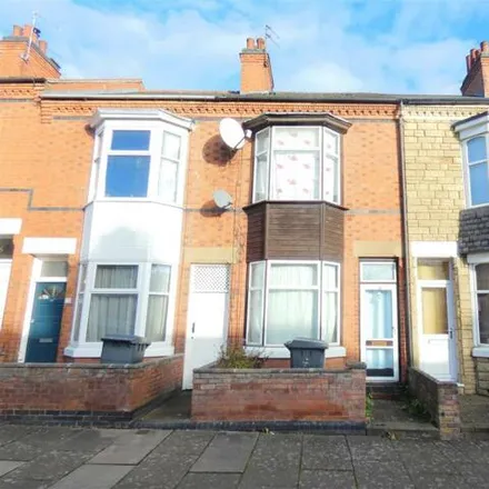 Buy this 3 bed townhouse on Marlow Road in Leicester, LE3 2BQ