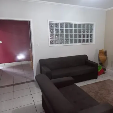 Buy this 3 bed house on Rua Luiz Tolezano in Centro Alto, Ribeirão Pires - SP