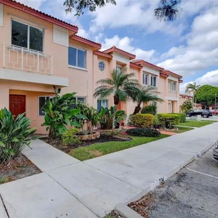 Image 4 - 753 Northwest 208th Drive, Pembroke Pines, FL 33029, USA - Townhouse for rent