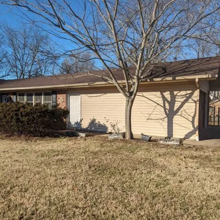 Buy this 3 bed house on 213 Myrna Drive in Epperson, McCracken County