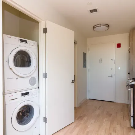 Rent this 1 bed apartment on Maple Street School in 626 Flatbush Avenue, New York