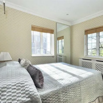 Image 4 - 18 The Mount, London, NW3 6ST, United Kingdom - Apartment for rent
