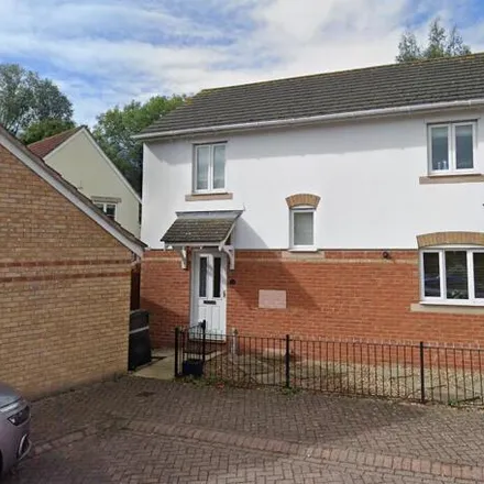 Rent this 3 bed house on 25 The Shaulders in Taunton, TA2 8QD