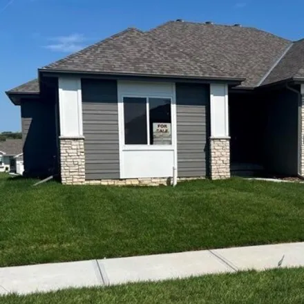 Buy this 3 bed house on 44th Street in Sarpy County, NE 68133