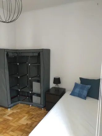 Rent this 3 bed room on Rua Nove de Abril in Porto, Portugal