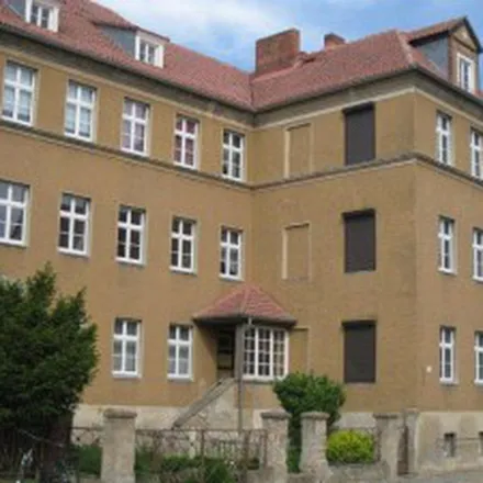 Rent this 3 bed apartment on Triftstraße 50 in 14913 Jüterbog, Germany