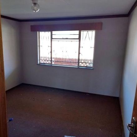 Rent this 2 bed apartment on Main Post Office in Saint Andrews Street, Mangaung Ward 19