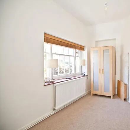 Image 7 - Rusthall Avenue, London, W4 5JR, United Kingdom - House for rent