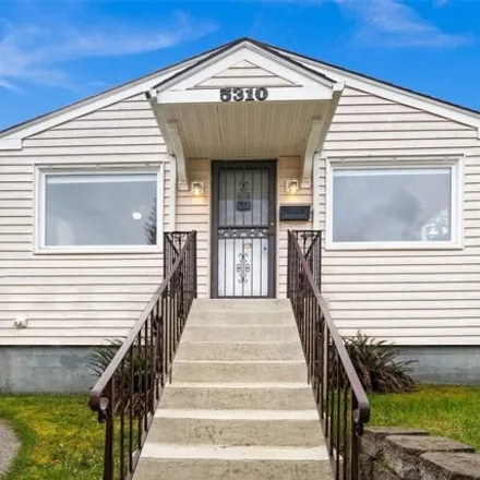Buy this 3 bed house on 5320 North 47th Street in Tacoma, WA 98407