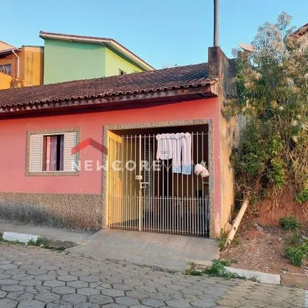 Buy this 2 bed house on Travessa Cândido Mendonça in Brazópolis, Brazópolis - MG