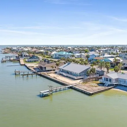 Image 4 - 1884 Bay Shore Drive, Rockport, TX 78382, USA - House for sale