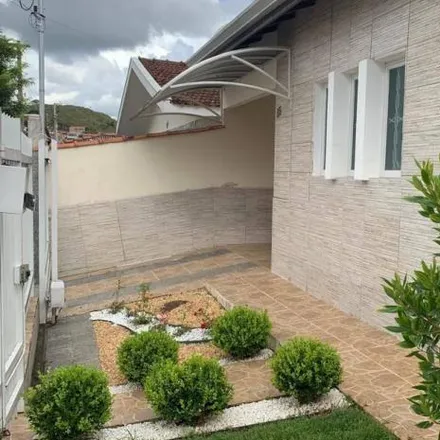 Buy this 2 bed house on Rua Julio Marichi in Região Urbana Homogênea XX, Poços de Caldas - MG