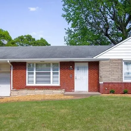 Buy this 2 bed house on 1125 Waldorf Drive in Bellefontaine Neighbors, MO 63137