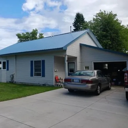 Buy this 2 bed house on 810 E State St in East Tawas, Michigan