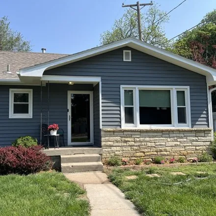 Buy this 2 bed house on 34 Euclid Avenue in Council Bluffs, IA 51503