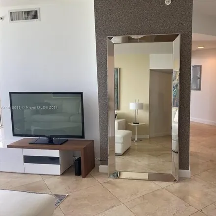 Image 5 - 6365 Collins Ave Apt 3704, Miami Beach, Florida, 33141 - Condo for rent