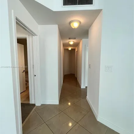 Image 6 - Brickell Station, Southwest 1st Avenue, Miami, FL 33130, USA - Apartment for rent