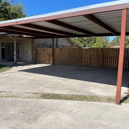 Image 3 - 207 School House Road, Paradise, Wise County, TX 76073, USA - House for rent