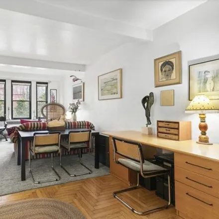 Image 4 - 70 Park Terrace West, New York, NY 10034, USA - Apartment for sale