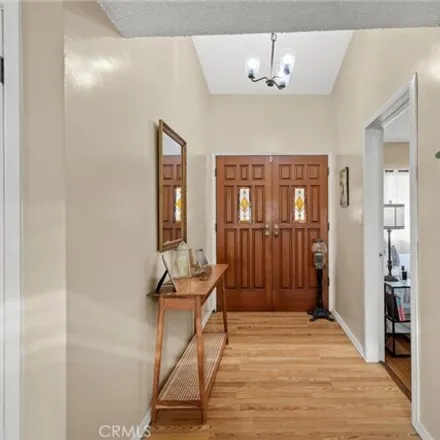 Image 3 - 6501 Ensign Avenue, Los Angeles, CA 91606, USA - House for sale