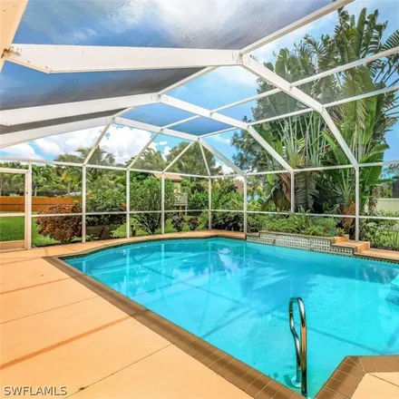 Image 3 - 2310 Southwest 18th Street, Cape Coral, FL 33991, USA - House for sale