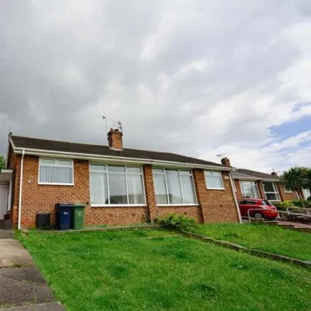 Rent this 2 bed duplex on Gleneagles Road in Gateshead, NE9 6JS