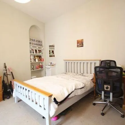 Image 3 - No.21 Flowers, 21 Chalybeate Street, Aberystwyth, SY23 1HS, United Kingdom - Apartment for rent