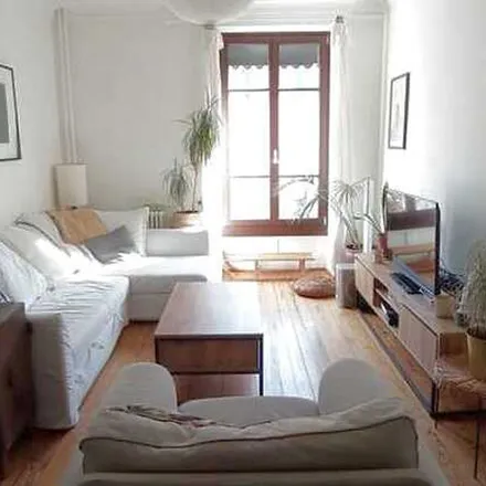 Rent this 4 bed apartment on Pont des Acacias in 1200 Geneva, Switzerland