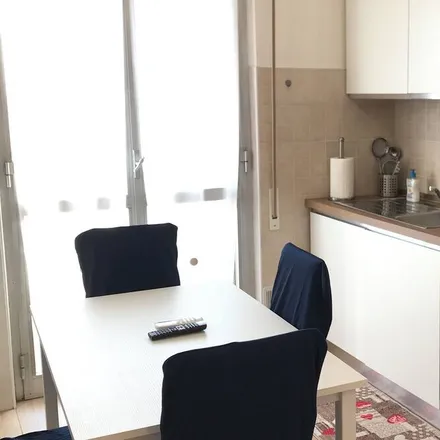 Rent this 2 bed apartment on Savona