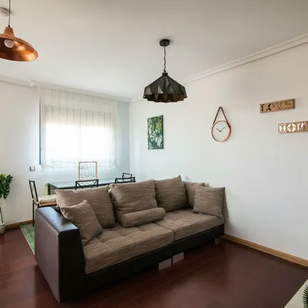 Image 2 - Avenida del Planetario, 28045 Madrid, Spain - Apartment for rent