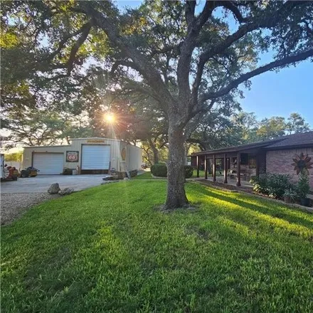 Image 6 - 1180 Live Oak Drive, Victoria County, TX 77968, USA - House for sale