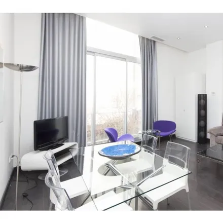 Rent this studio apartment on Oita Bistro in Calle de Hortaleza, 30