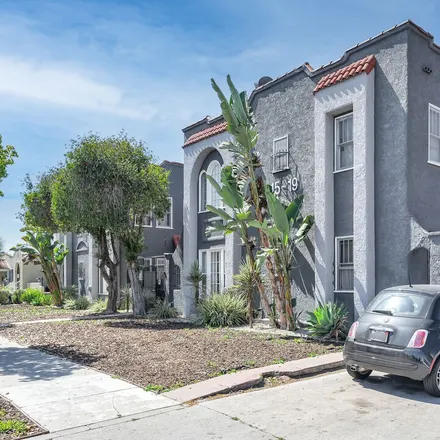 Image 3 - 2409 South Victoria Avenue, Los Angeles, CA 90016, USA - Townhouse for sale
