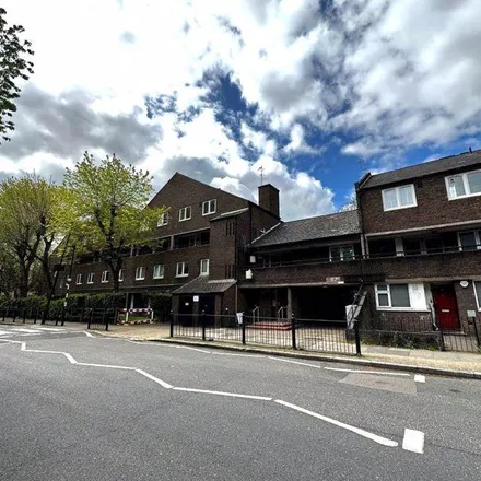 Image 5 - Campbell Road, Bromley-by-Bow, London, E3 4ED, United Kingdom - Apartment for rent