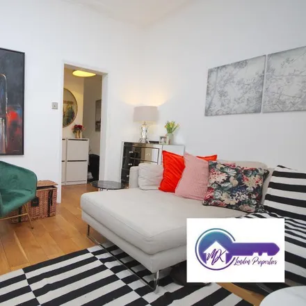 Rent this 2 bed apartment on 100 Star Street in London, W2 1QD