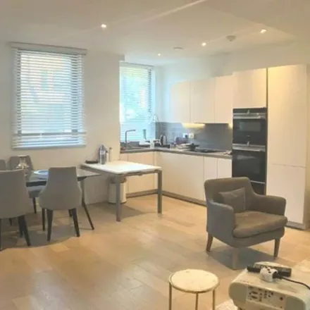 Image 3 - Universal House, 88-94 Wentworth Street, Spitalfields, London, E1 7SA, United Kingdom - Apartment for rent