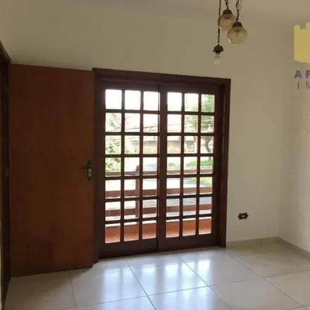 Rent this 3 bed house on Rua dos Canários in Vila Mathiesen, Americana - SP