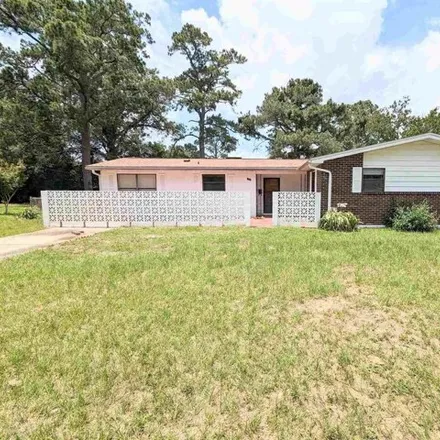 Rent this 4 bed house on 1131 Alexandria Drive in Escambia County, FL 32505