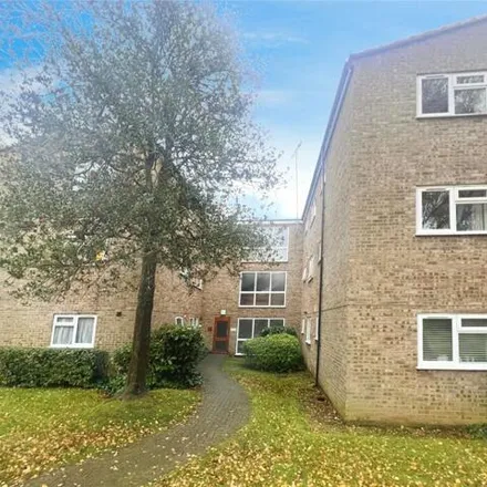 Rent this 2 bed apartment on Grandfield Avenue in Rounton, WD17 4EB