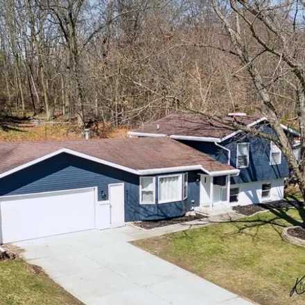 Buy this 4 bed house on 4651 Breckenridge Drive Northeast in Plainfield Charter Township, MI 49525