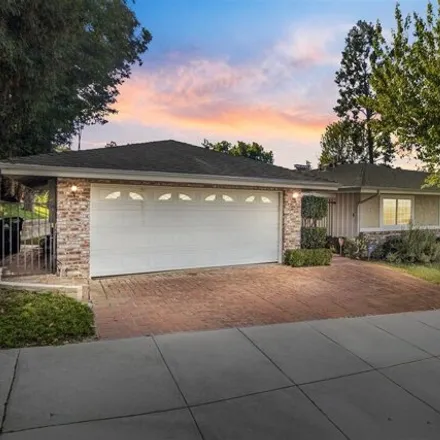 Image 1 - 18100 Medley Drive, Los Angeles, CA 91316, USA - House for rent