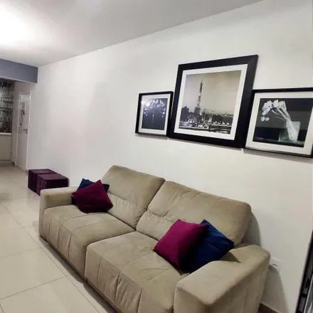 Buy this 3 bed apartment on Avenida Francisco Alves Monteiro in Independência, Taubaté - SP