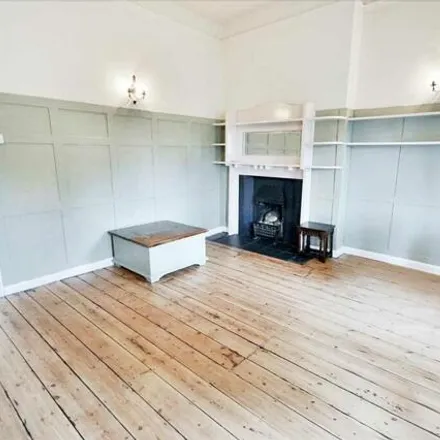 Image 3 - Bolton Road, Strand-on-the-Green, London, W4 3RS, United Kingdom - Apartment for sale