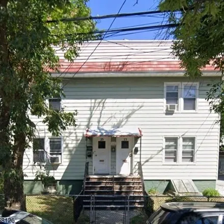 Image 1 - 25 Marion Avenue, Newark, NJ 07106, USA - House for rent