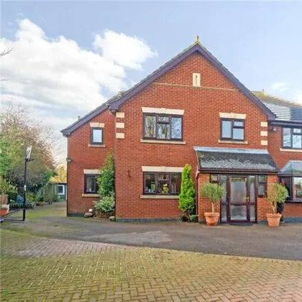 Buy this 5 bed house on Leith Court in Northampton, NN4 8JN