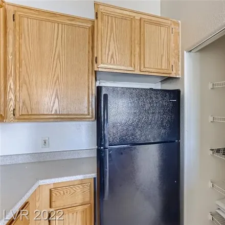 Image 5 - 4718 East Craig Road, Clark County, NV 89115, USA - Condo for sale