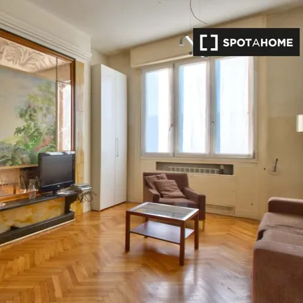 Image 2 - Via Mauro Macchi, 20124 Milan MI, Italy - Apartment for rent