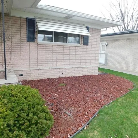 Image 4 - 33615 Shelley Lynne Drive, Sterling Heights, MI 48312, USA - House for rent
