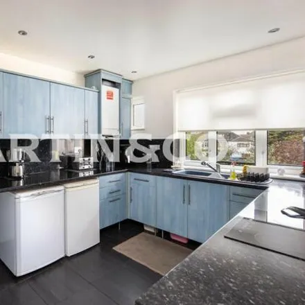 Rent this 3 bed room on 57 Atherton Road in London, IG5 0PQ
