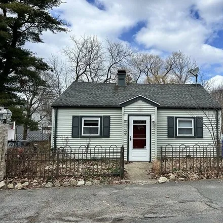 Rent this 2 bed house on 34 Crescent Lane in Maplewood, Malden